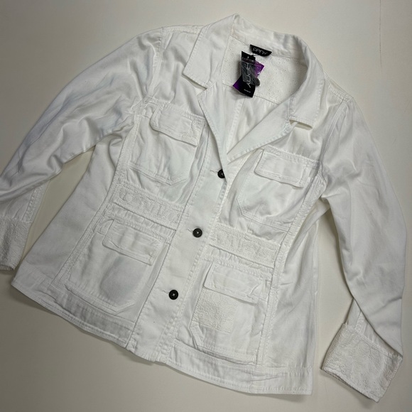 White Utility Button-Front Jacket with Patch Pockets - Picture 11 of 11